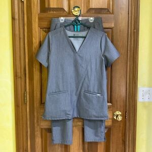 Figs scrub set.  small shirt and pants are small petite.  dark grey